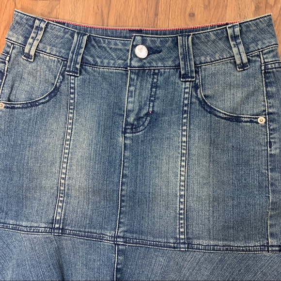 DKNY Jeans Flounce Denim Skirt - Picture 5 of 8